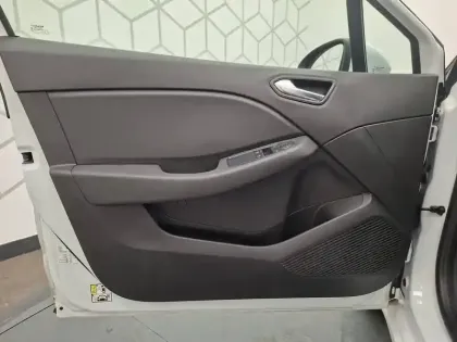 Photo 27 Renault Clio  SOCIETE BLUE DCI 100 - 21N