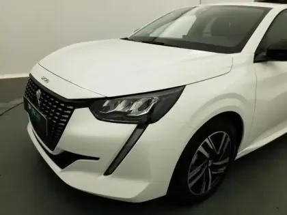 Photo 13 Peugeot 208  PureTech 100 S&S BVM6