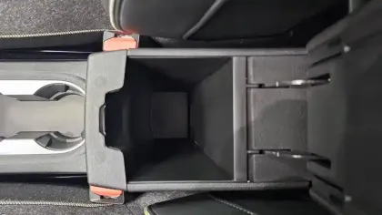 Photo 29 Renault Symbioz  E-Tech full hybrid 145