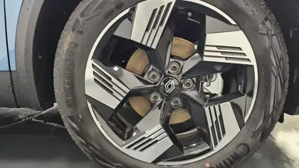 Photo 19 Renault Symbioz  E-Tech full hybrid 145