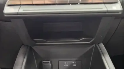 Photo 34 Renault Symbioz  E-Tech full hybrid 145