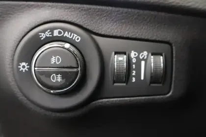 Photo 32 Jeep Compass  1.3 GSE T4 190 ch PHEV AT6 4xe eAWD