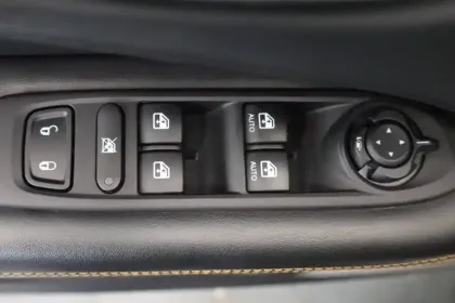 Photo 27 Jeep Compass  1.3 GSE T4 190 ch PHEV AT6 4xe eAWD