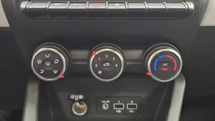 Photo 32 Renault Clio  TCe 100 GPL