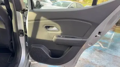 Photo 35 Dacia Sandero  ECO-G 100