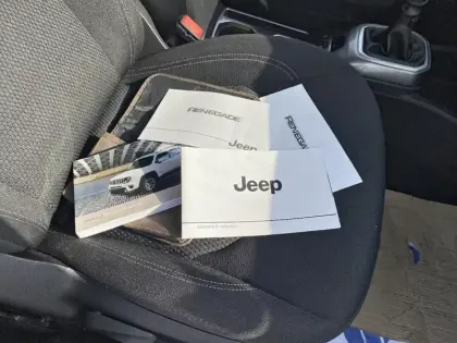 Photo 23 Jeep Renegade  1.0 GSE T3 120 ch BVM6