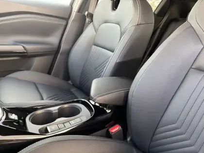 Photo 33 Nissan Juke  HYBRID 143