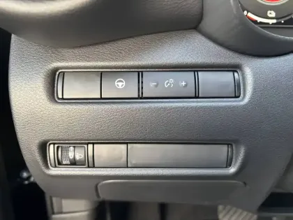 Photo 26 Nissan Juke  HYBRID 143