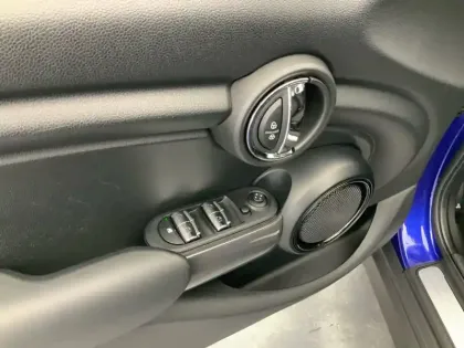 Photo 15 Mini Mini Hatch 5 Portes One 102 ch