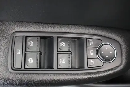 Photo 26 Renault Arkana  mild hybrid 140 EDC FAP - 22