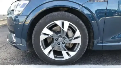 Photo 14 Audi E-tron  55 quattro 408 ch