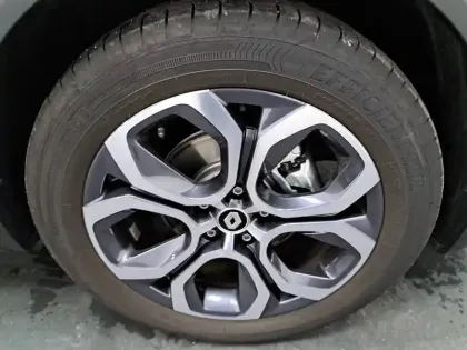 Photo 15 Renault Captur  E-Tech full hybrid 145