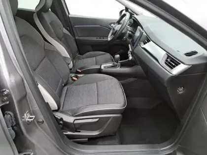 Photo 22 Renault Captur  E-Tech full hybrid 145