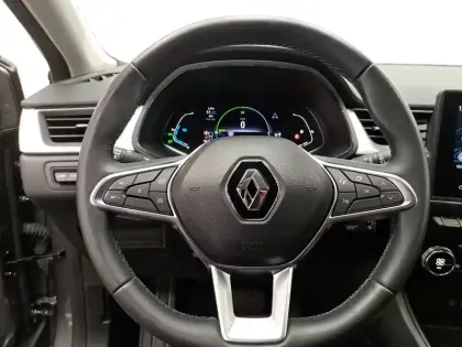 Photo 31 Renault Captur  E-Tech full hybrid 145