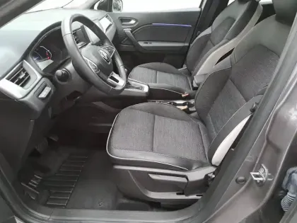 Photo 25 Renault Captur  E-Tech full hybrid 145