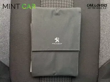 Photo 28 Peugeot 3008  BlueHDi 130ch S&S EAT8