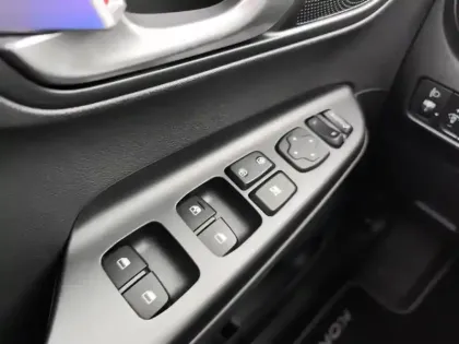 Photo 15 Hyundai Kona  Electrique 39 kWh - 136 ch