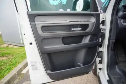 Photo 15 Volkswagen Id. Buzz Cargo  204 CH