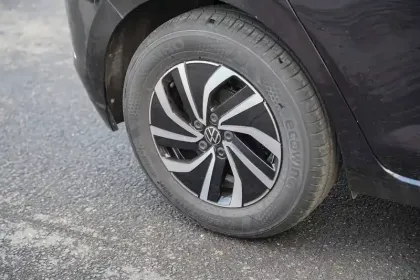 Photo 8 Volkswagen Polo  1.0 TSI 95 S&S DSG7