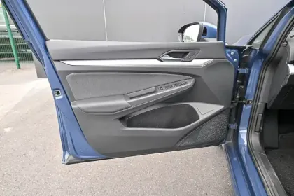 Photo 12 Volkswagen Golf  1.5 eTSI EVO2 116 DSG7