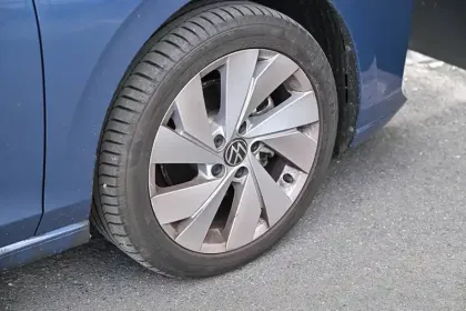 Photo 6 Volkswagen Golf  1.5 eTSI EVO2 116 DSG7