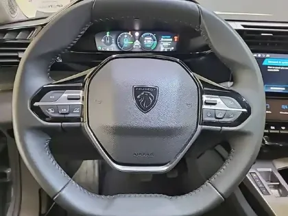 Photo 8 Peugeot 408  PHEV 180 e-EAT8