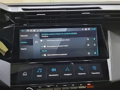 Photo 22 Peugeot 408  PHEV 180 e-EAT8