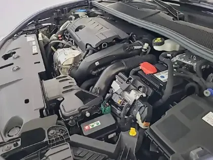 Photo 14 Peugeot 408  PHEV 180 e-EAT8