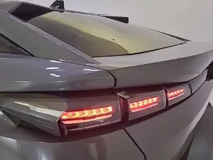 Photo 16 Peugeot 408  PHEV 180 e-EAT8