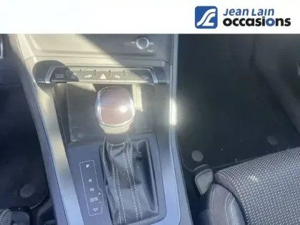 Photo 12 Audi Q3  45 TFSIe 245 ch S tronic 6