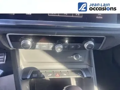 Photo 13 Audi Q3  45 TFSIe 245 ch S tronic 6