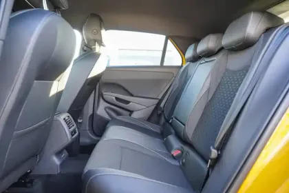 Photo 18 Volkswagen T-roc  1.5 eTSI EVO2 Hybrid 150 ch DSG7