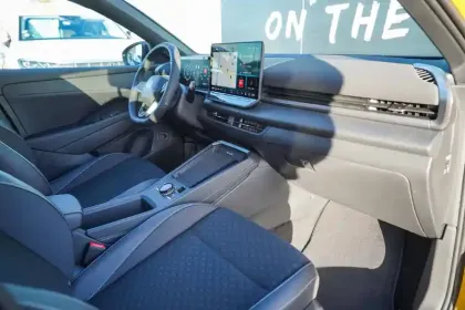 Photo 9 Volkswagen T-roc  1.5 eTSI EVO2 Hybrid 150 ch DSG7