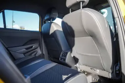 Photo 11 Volkswagen T-roc  1.5 eTSI EVO2 Hybrid 150 ch DSG7