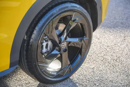 Photo 13 Volkswagen T-roc  1.5 eTSI EVO2 Hybrid 150 ch DSG7