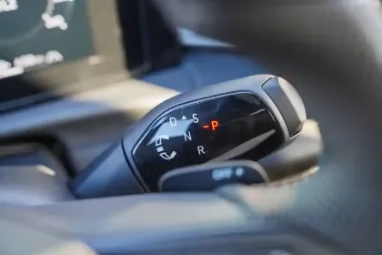 Photo 29 Volkswagen T-roc  1.5 eTSI EVO2 Hybrid 150 ch DSG7