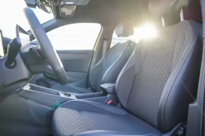 Photo 16 Volkswagen T-roc  1.5 eTSI EVO2 Hybrid 150 ch DSG7