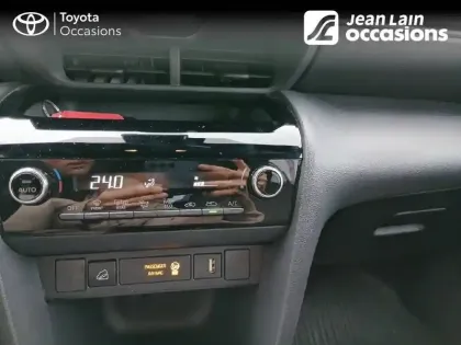 Photo 13 Toyota Yaris  Cross Hybride 116h AWD-i