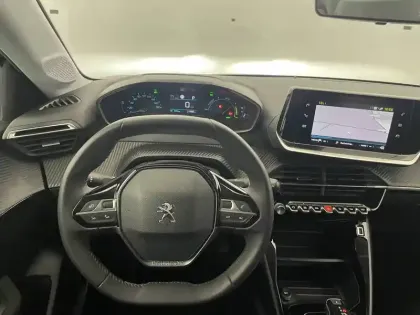 Photo 21 Peugeot 208  Electrique 50 kWh 136ch