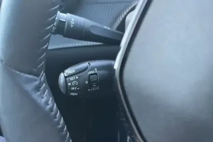 Photo 12 Peugeot 208  PureTech 75 S&S BVM5