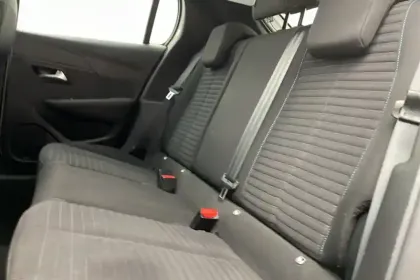 Photo 74 Peugeot 208  PureTech 75 S&S BVM5