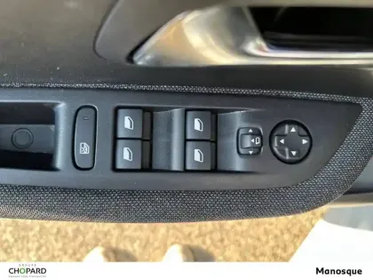 Photo 12 Peugeot 208  PureTech 75 S&S BVM5