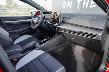 Photo 10 Volkswagen Golf  2.0 TSI EVO4 265 DSG7