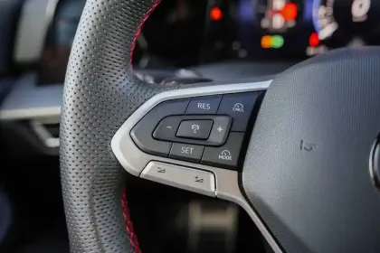 Photo 25 Volkswagen Golf  2.0 TSI EVO4 265 DSG7