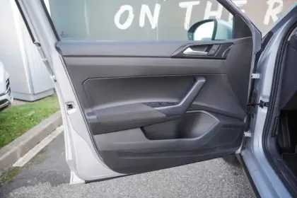 Photo 14 Volkswagen Taigo  1.0 TSI 116 DSG7