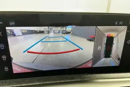 Photo 19 Peugeot 5008  Hybrid 145 e-DCS6