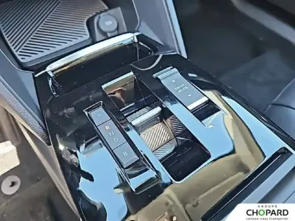 Photo 13 Citroën C4 e- 136 ch Automatique