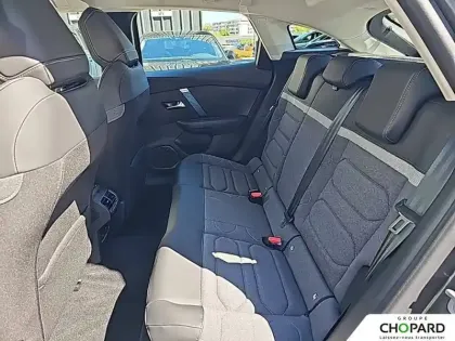 Photo 11 Citroën C4 e- 136 ch Automatique