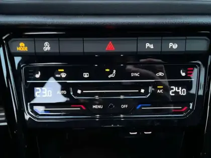 Photo 21 Volkswagen T-roc  1.5 TSI EVO 150 Start/Stop DSG7