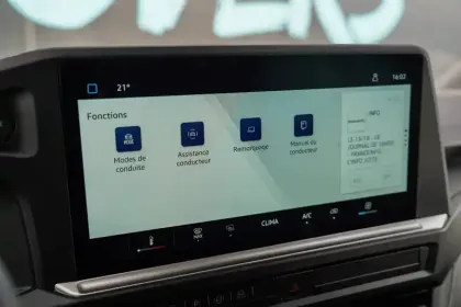 Photo 23 Volkswagen Transporter  VAN L1H1 2.0 TDI 150 BVA8